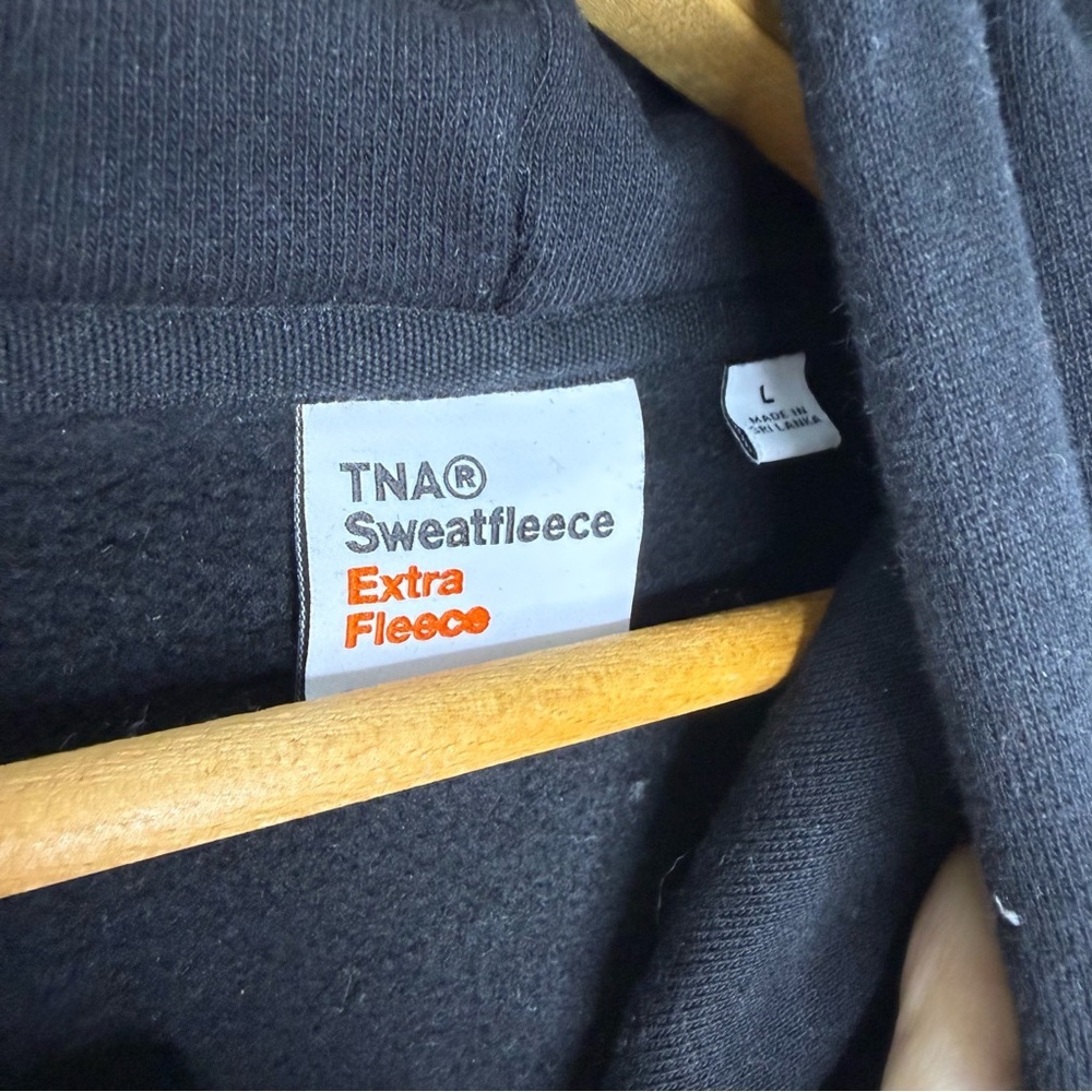 ARITZIA Sweatfleece Extra Fleece Boyfriend TNA Hoodie - Picture 4 of 6